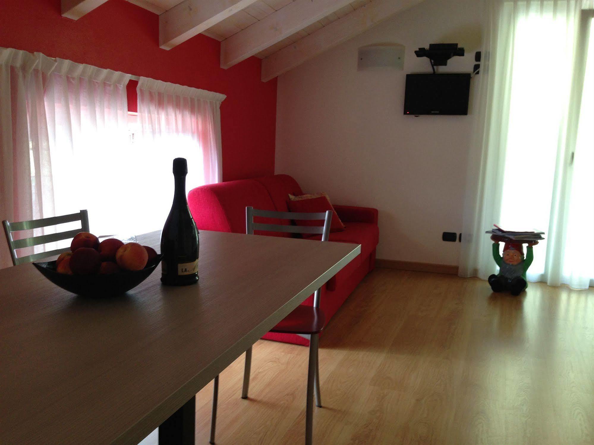 Residence Cafelicita - Promotion - Apartments Lake View - Infinity Pool - Jacuzzi Gravedona Exterior foto