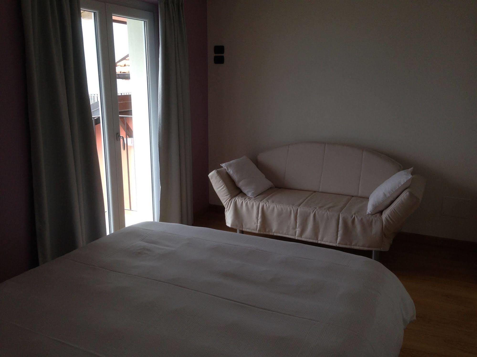 Residence Cafelicita - Promotion - Apartments Lake View - Infinity Pool - Jacuzzi Gravedona Exterior foto